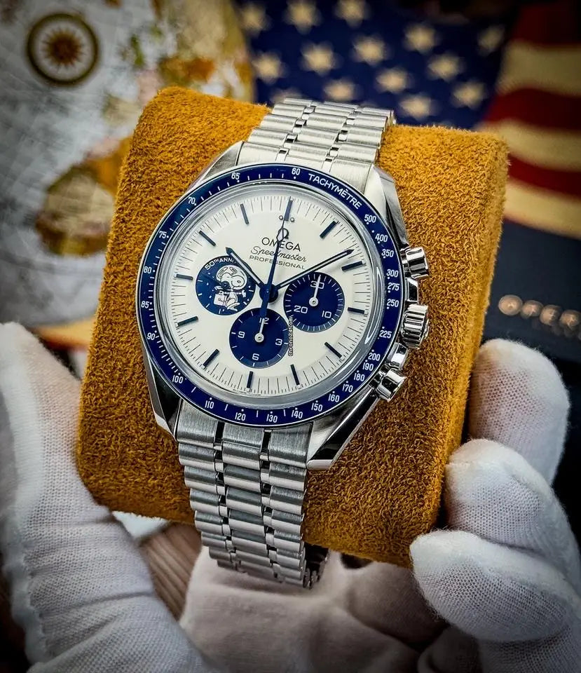 Omega Speedmaster Snoopy Metal Automatic