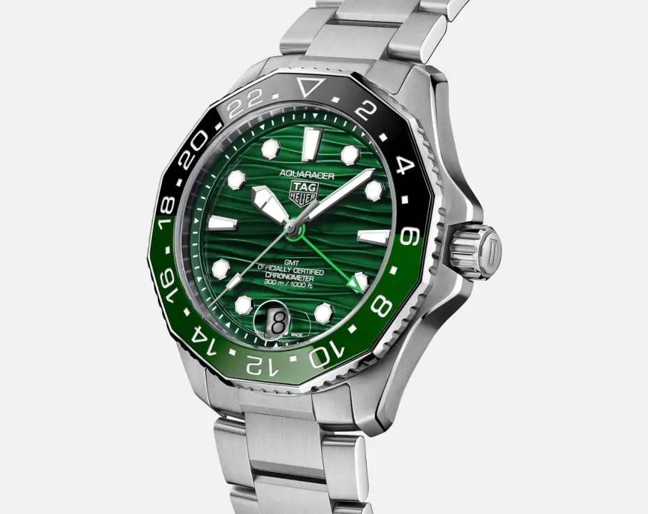 Tag Heue_r Aquaracer Professional 300m date automatic japan