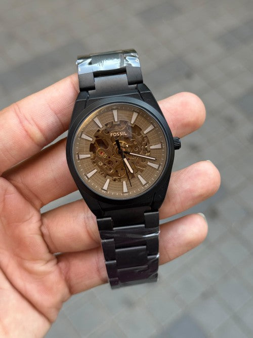 Fossi l Everett Black