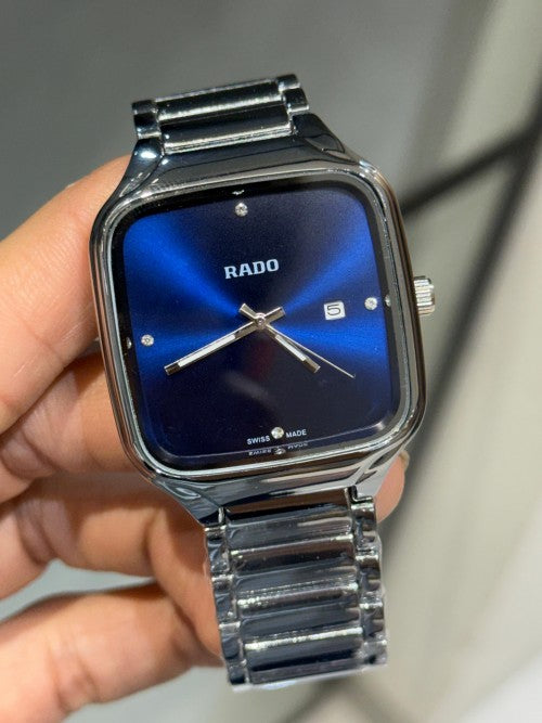 Rad o Square