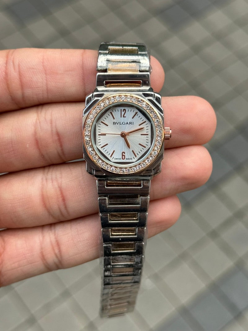 Bvlgar i Women s White Dial