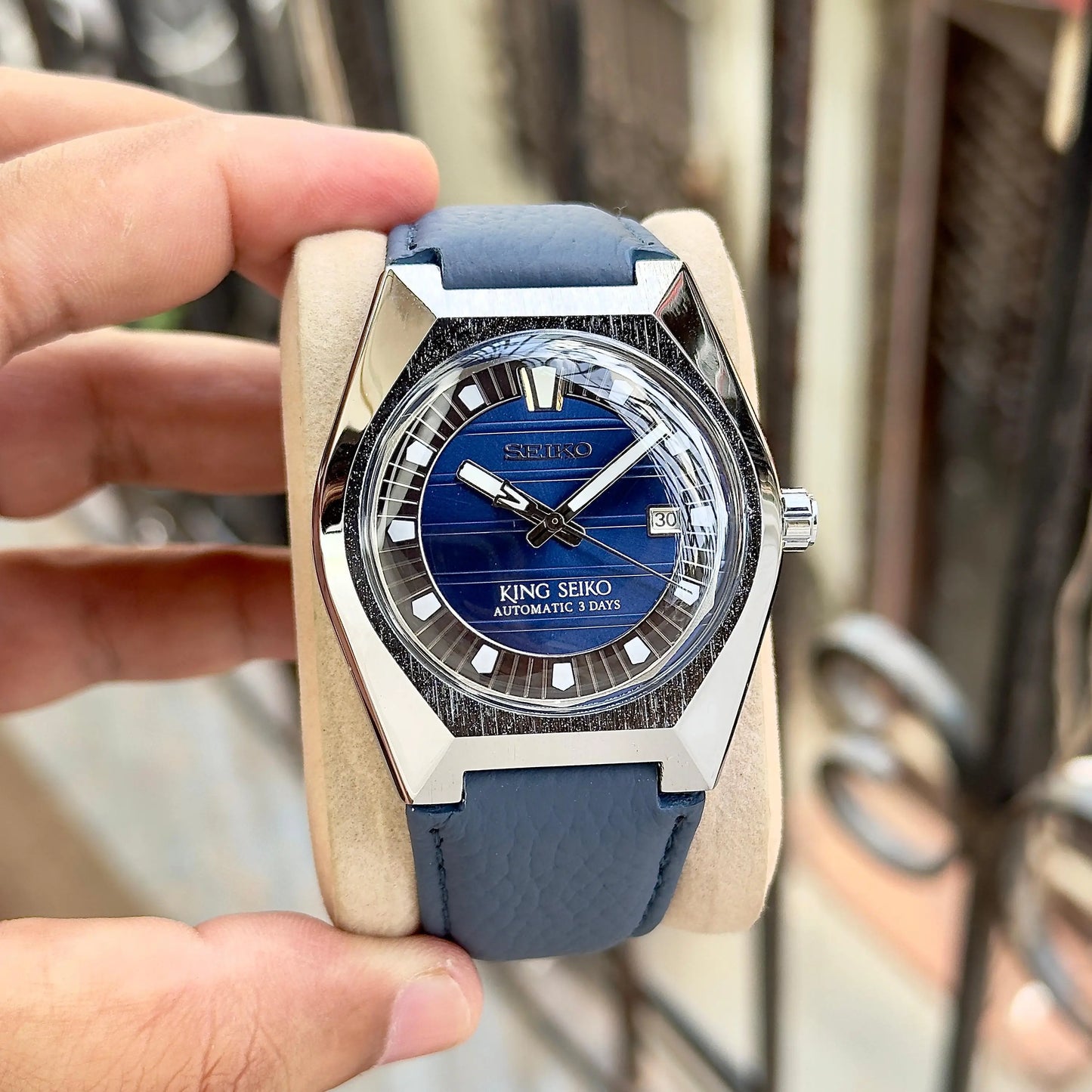 Seiko King Mens