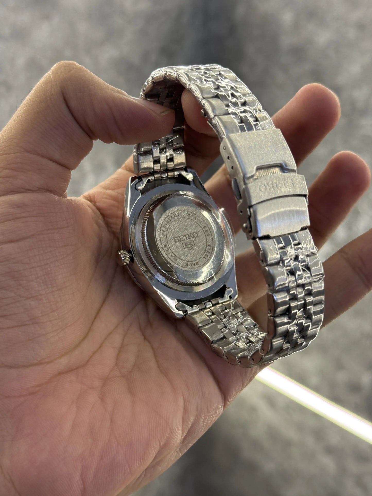 Seiko Mod Date Just Red Ombre Textured (Premium Quality)