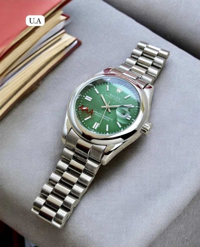 Role x Oyester Green