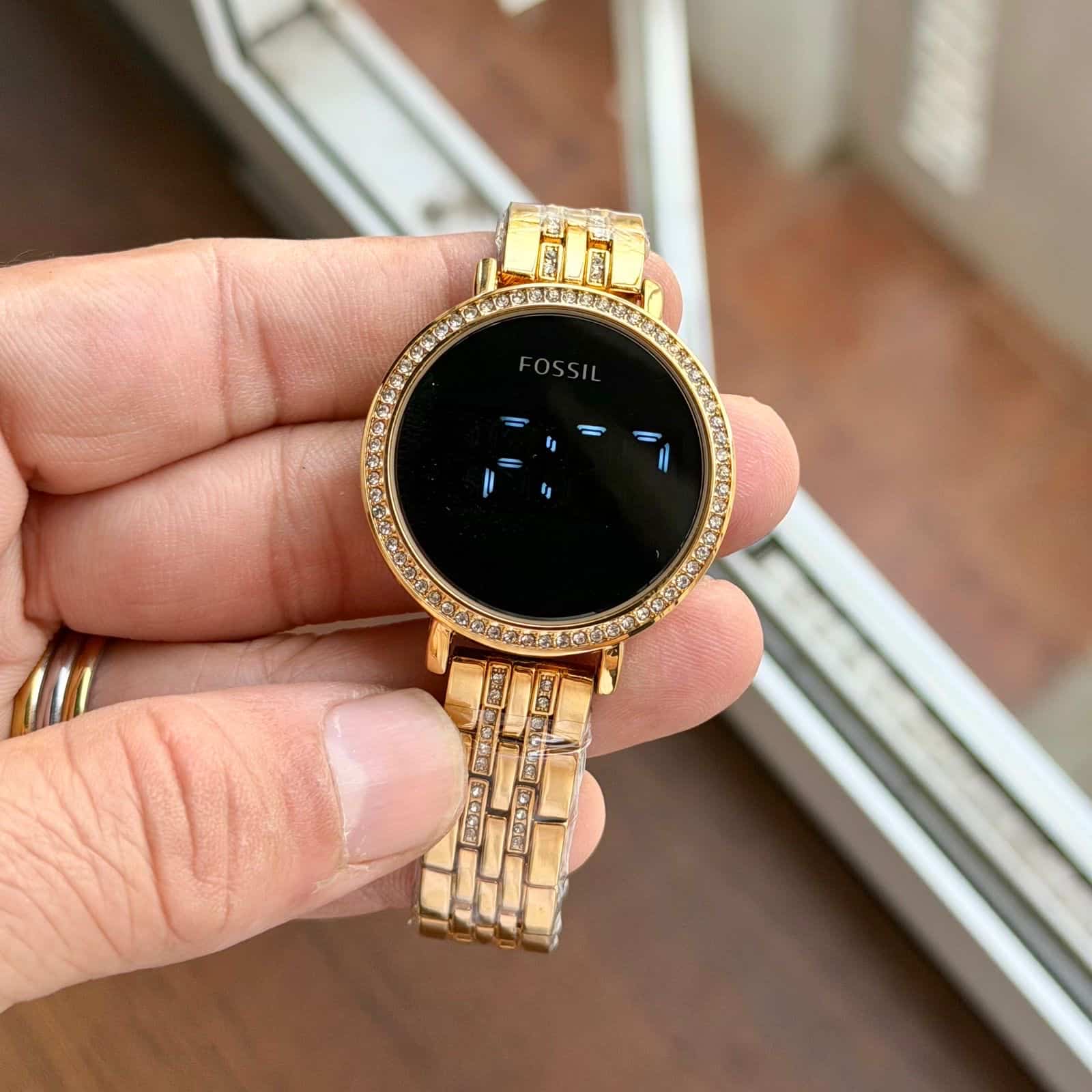 FOSSIL_LADIES_DIGITAL-GOLD-BLACK