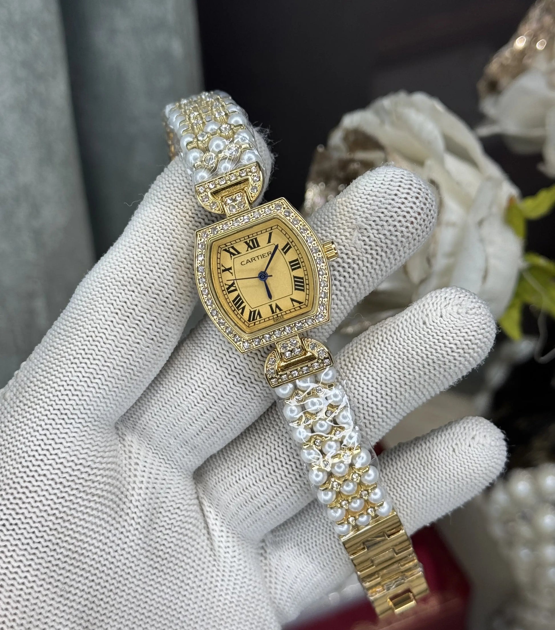 Cartie r Pearls All Gold Premium Watch