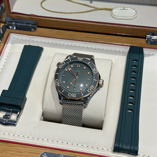 omega Seamaster 300m With EXtra Strap