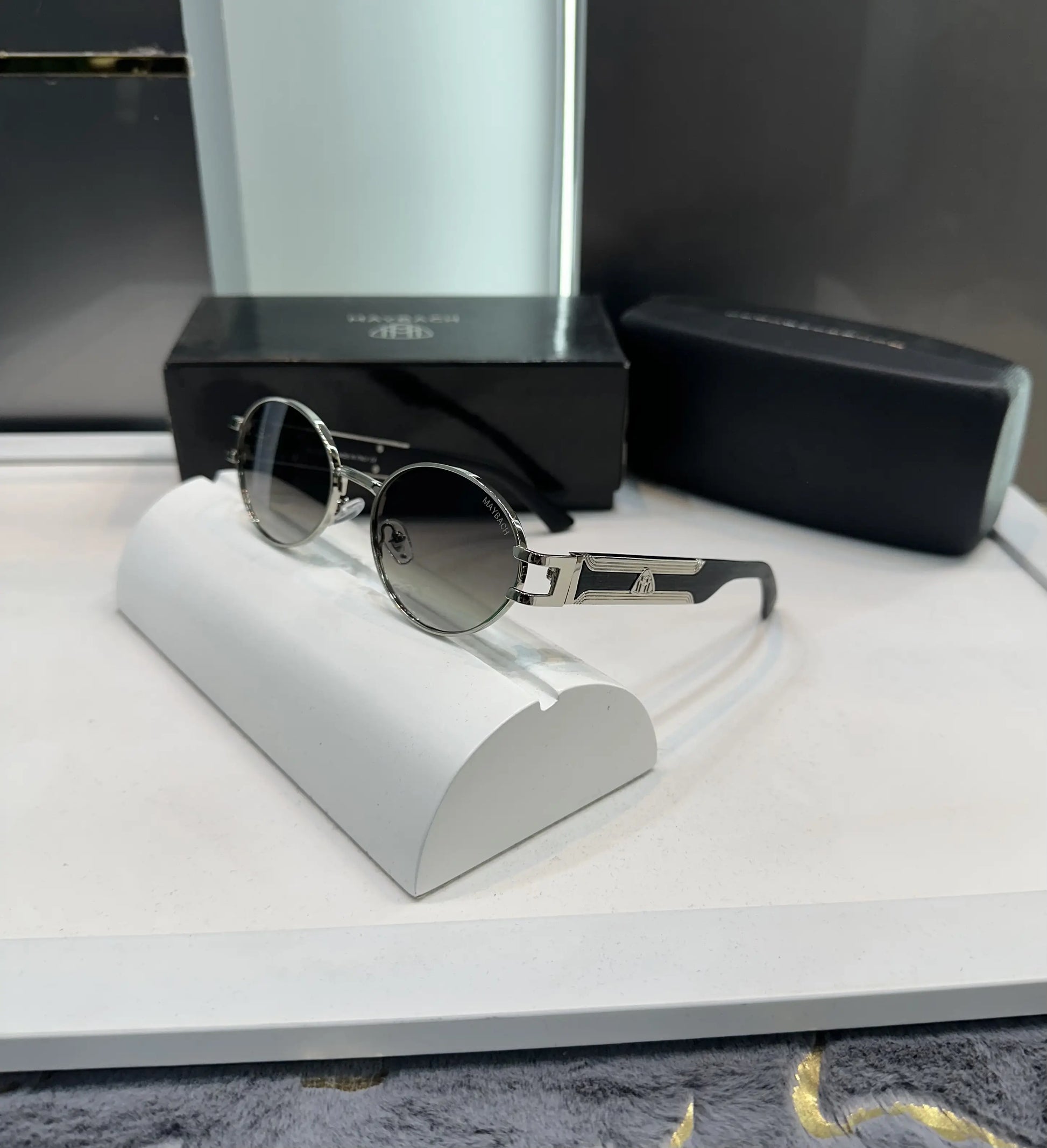 Maybach Silver Green Premium Shades 9132
