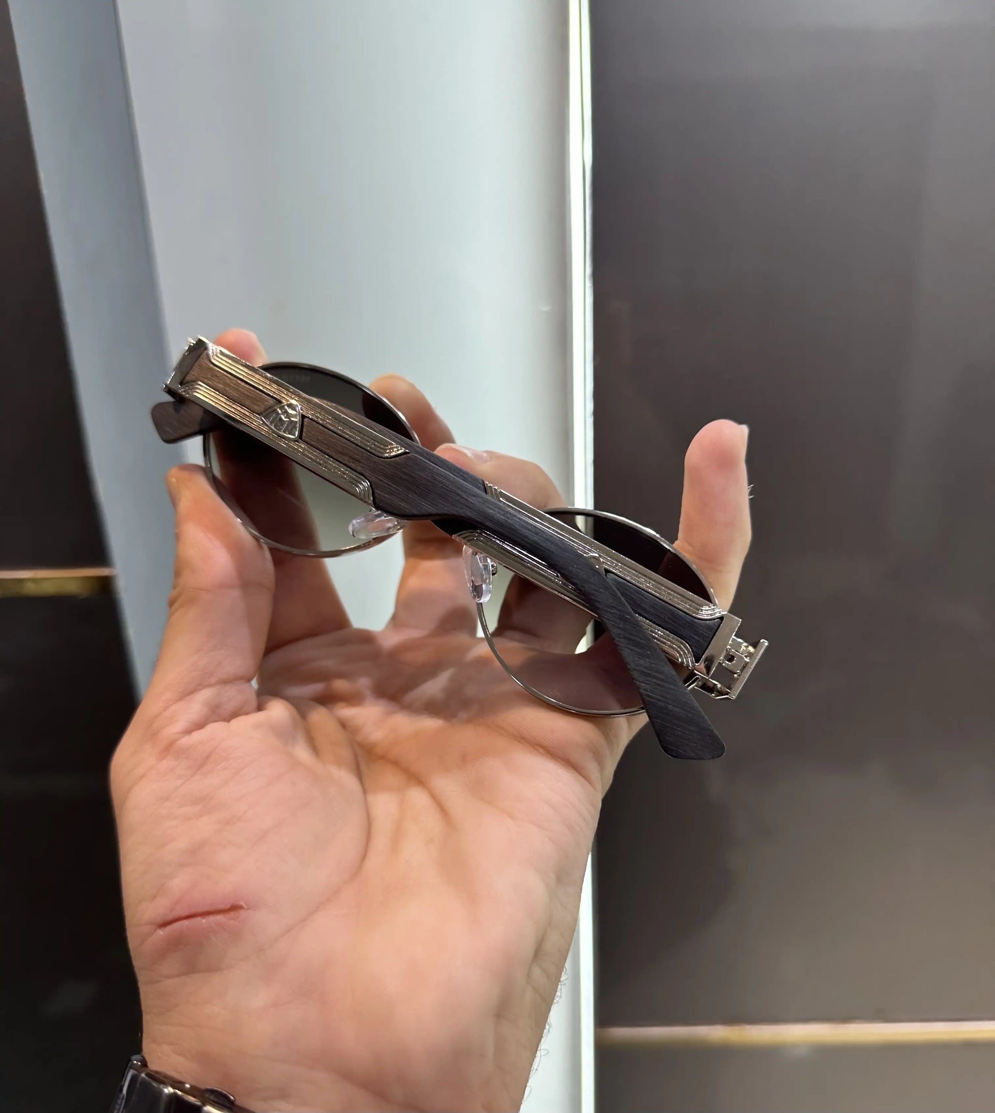 Maybach Silver Green Premium Shades 9132