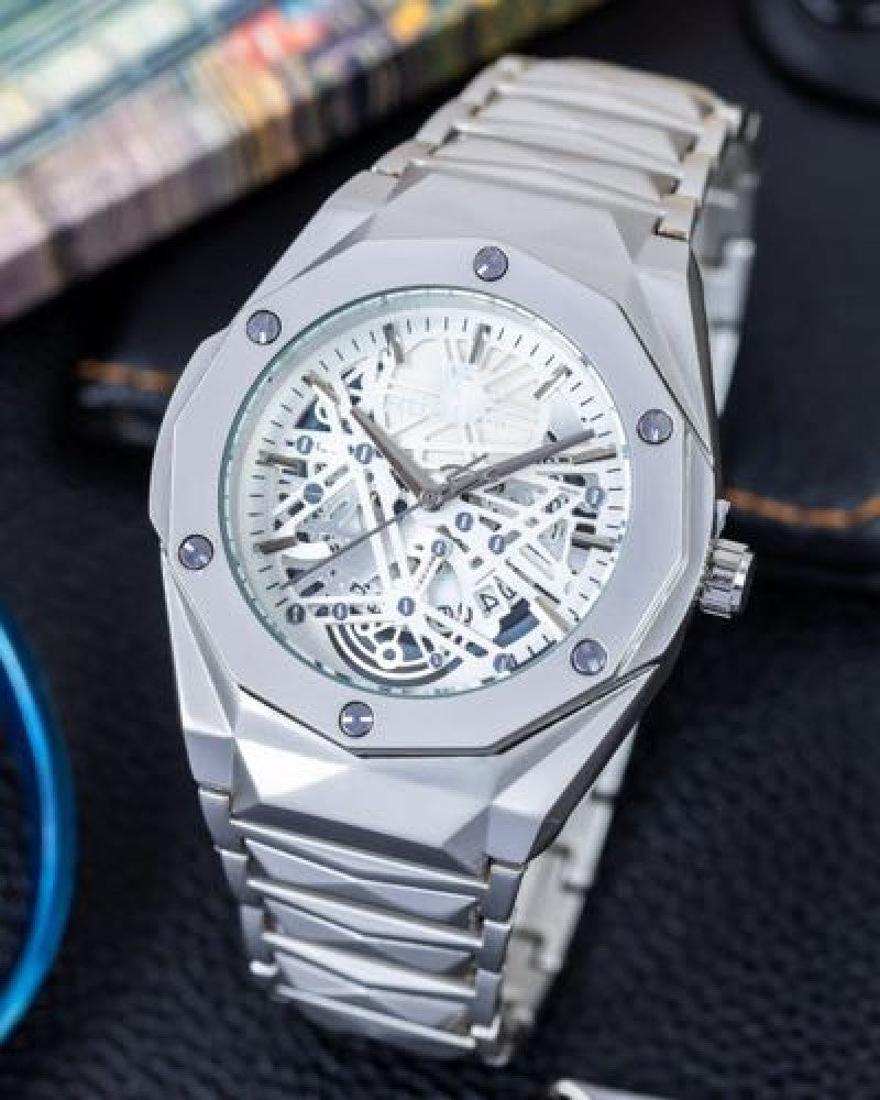 HUBLOT Tourbillon diamond cut chain