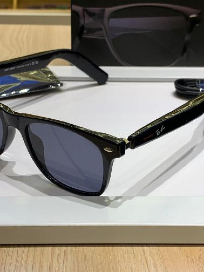 Ray Ban Meta AI googles with BT spe