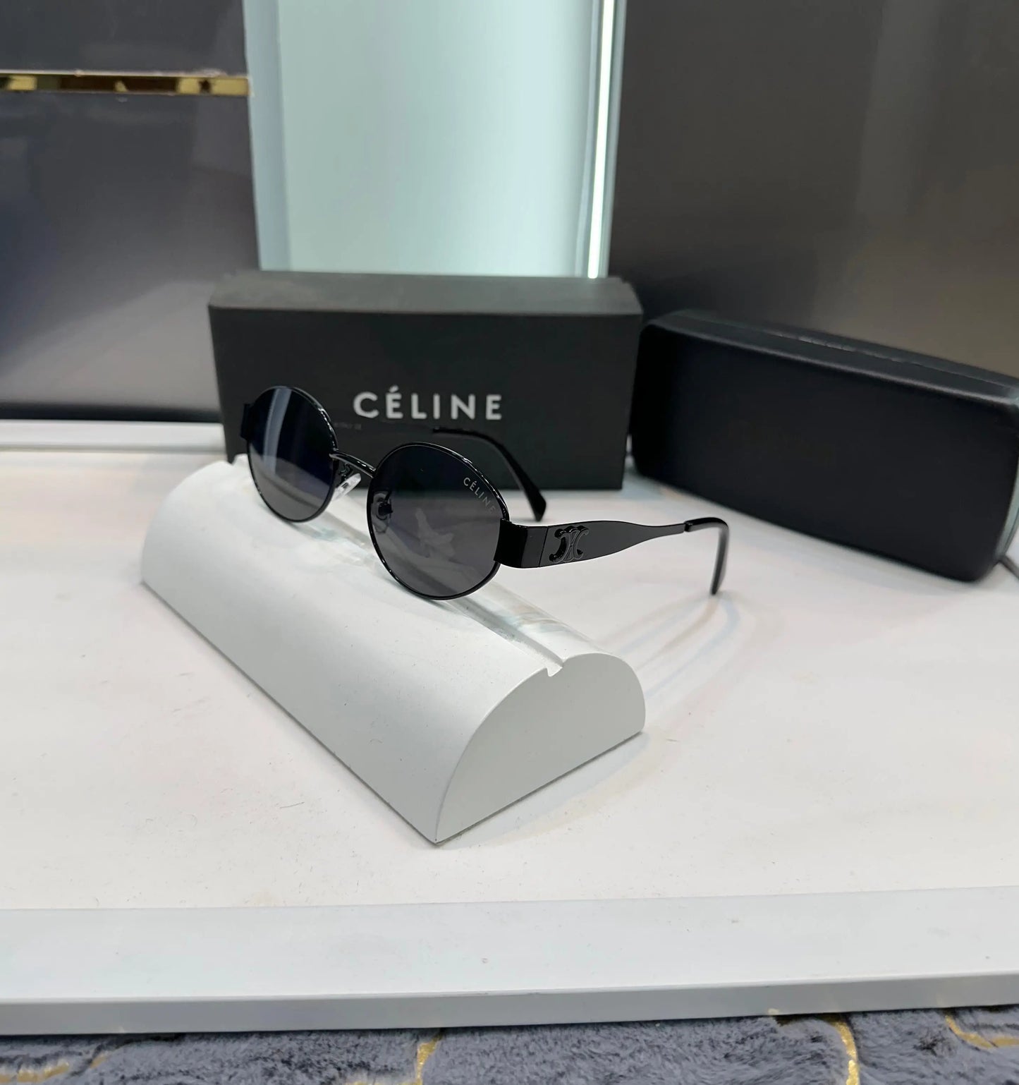 Celin e All Black Premium Shades 2370