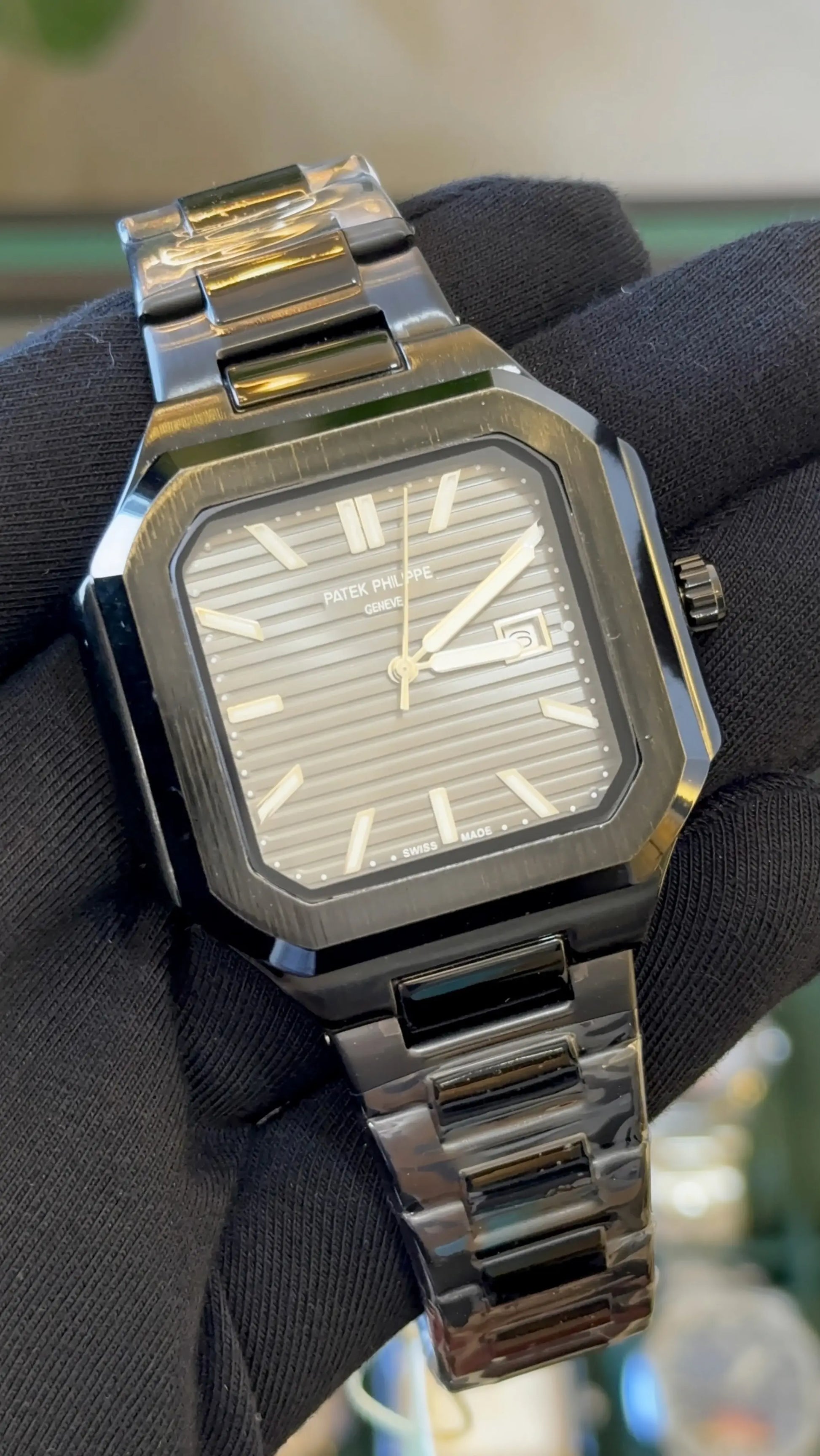 Patek Phillip Cubitus Chain full bl