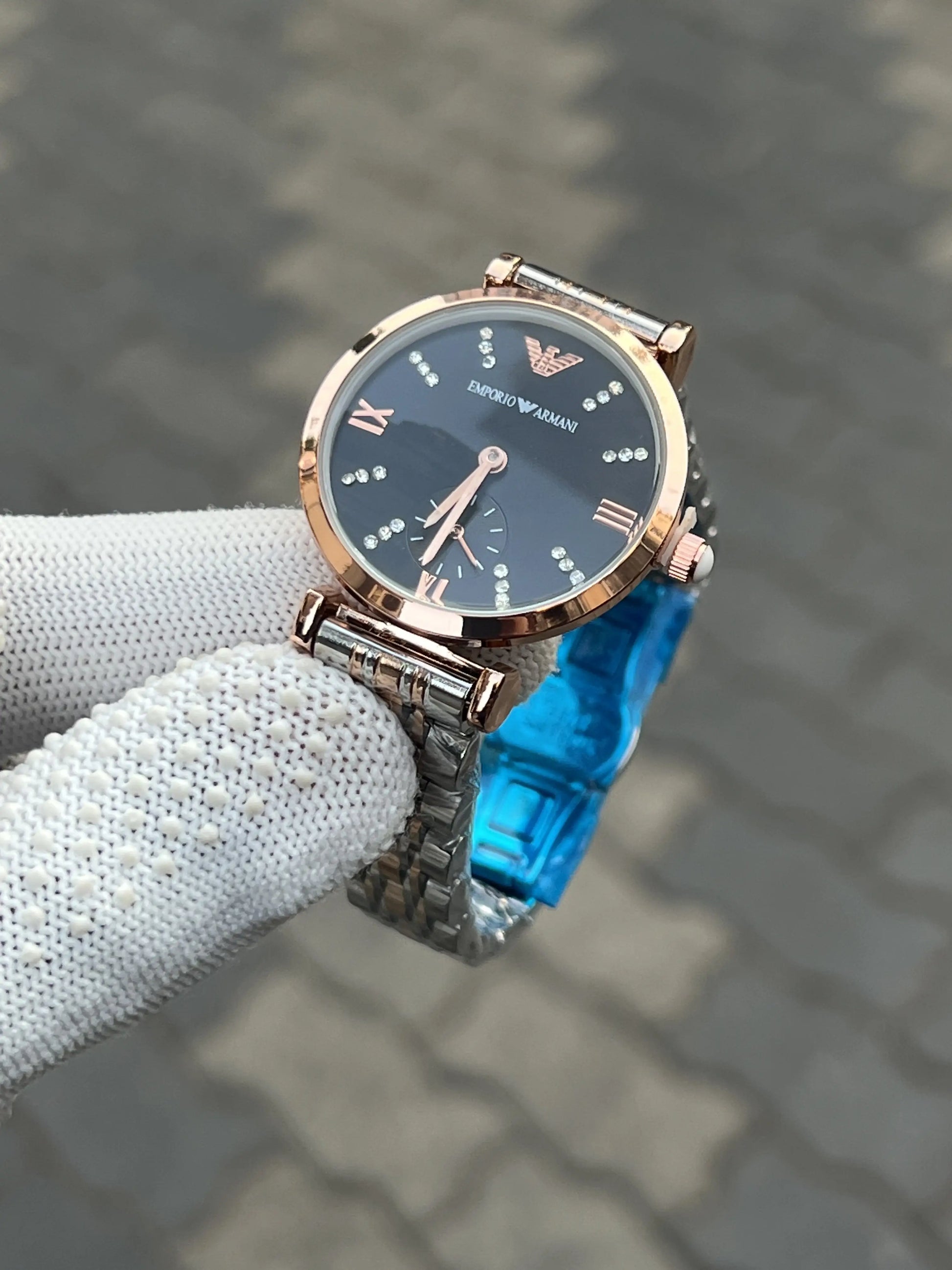 Empori_o Armani Two Tone Black