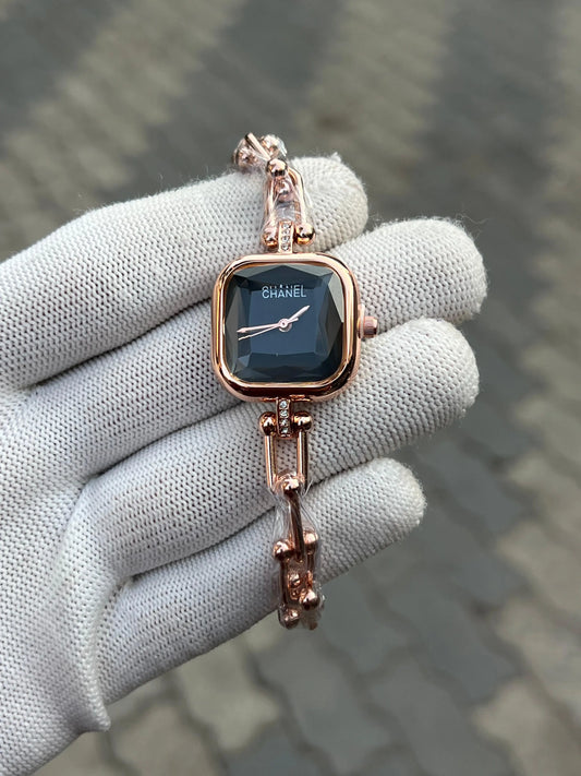 Channel Rose Gold Black