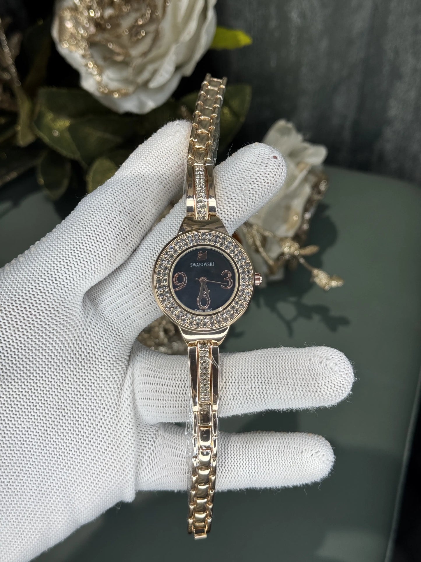 Swarovsk i Rose Gold Black Premium Watch