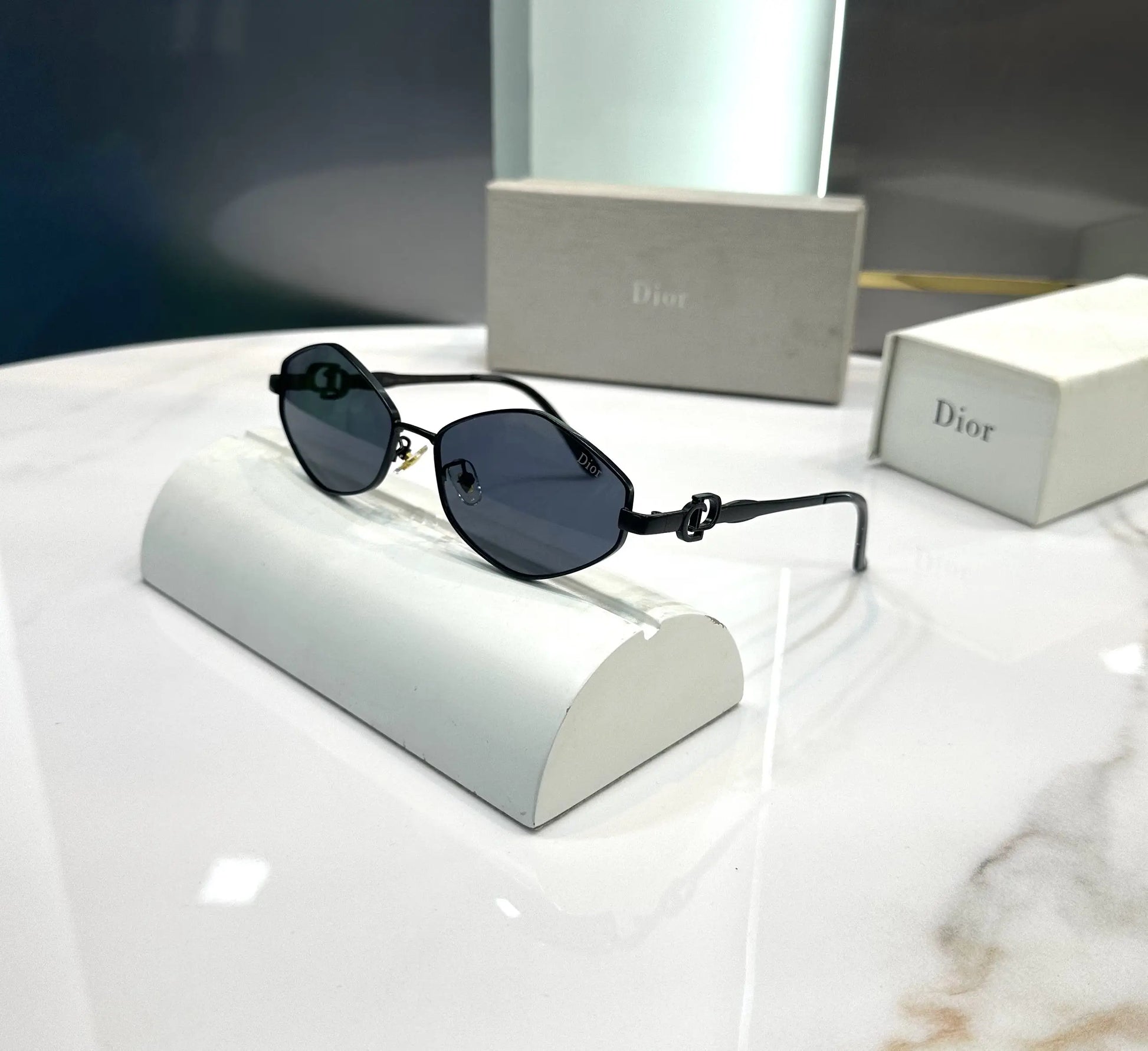Dior All Black Premium Shades 05