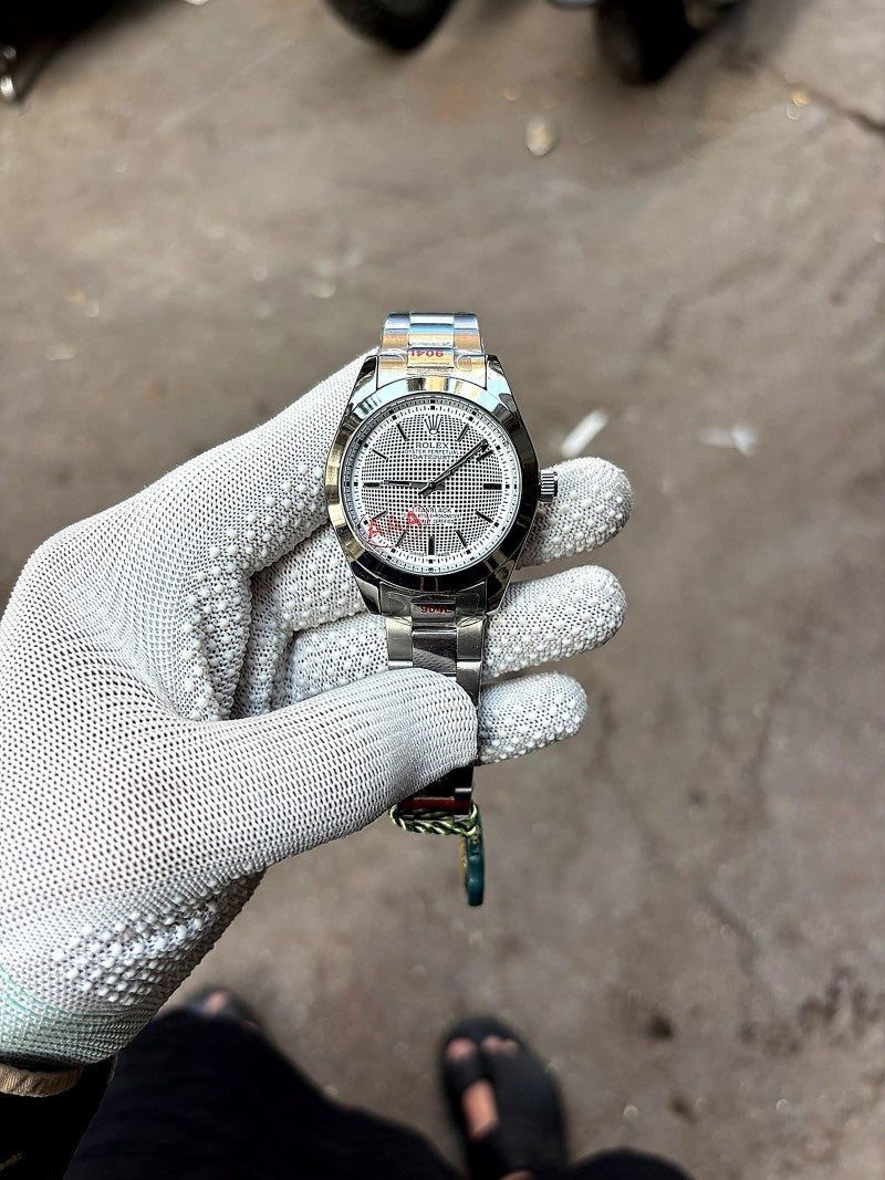 Rolex oyster perpetual datejust inspired white textured dial smooth movement quartz
