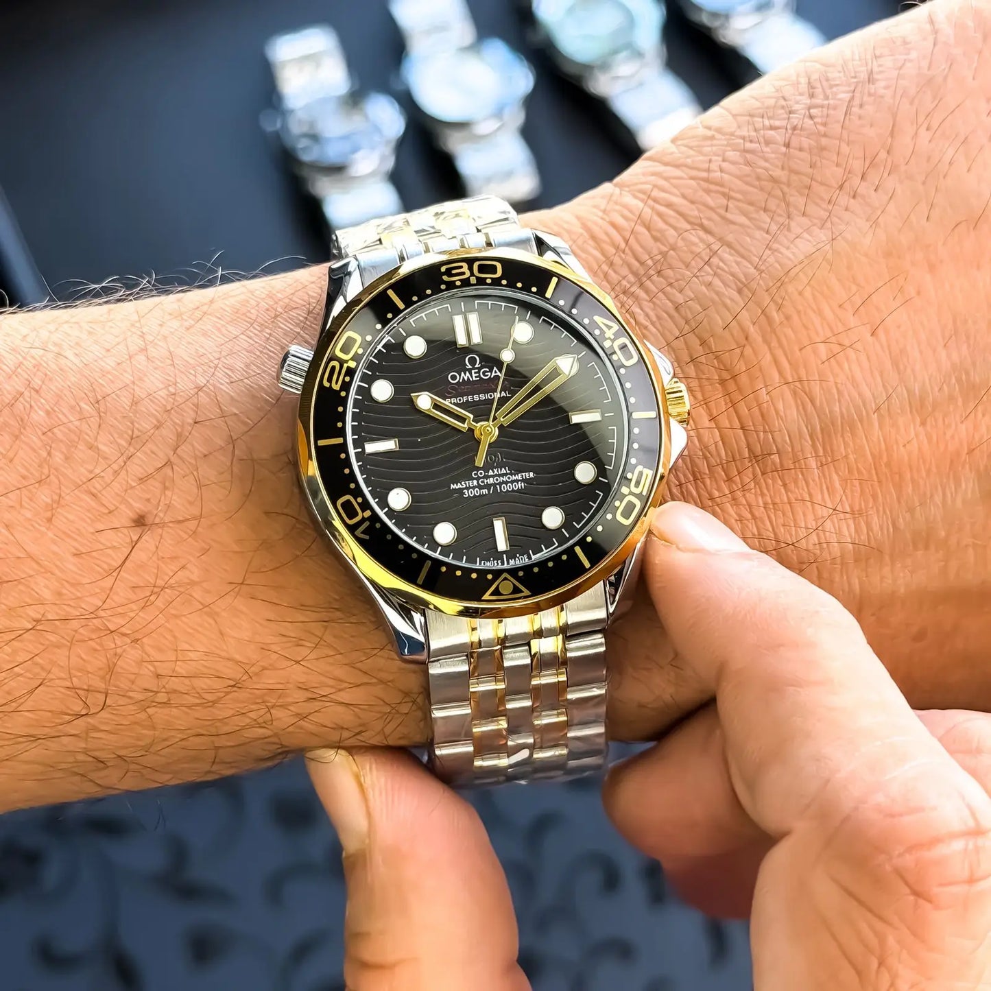 OMEGA_AUTO_GOLD_TT_BLACK