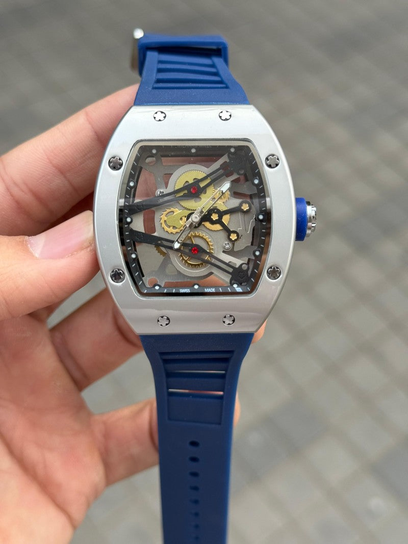 Richard Mill e Transparent Silicone Blue