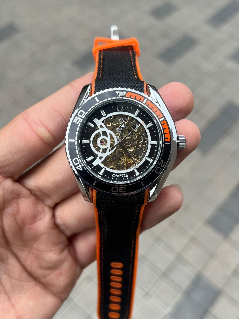Omeg a Speedmaster Automatic Silver Black