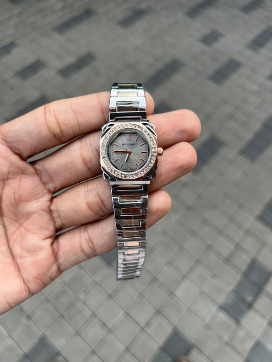 Bvlgar i Women s Grey Dial