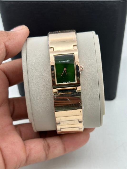 Calvin Klei n Rectangular Women s Rose Green