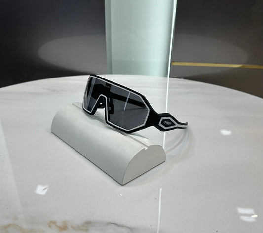 Oakle y All Black Premium Shades 606