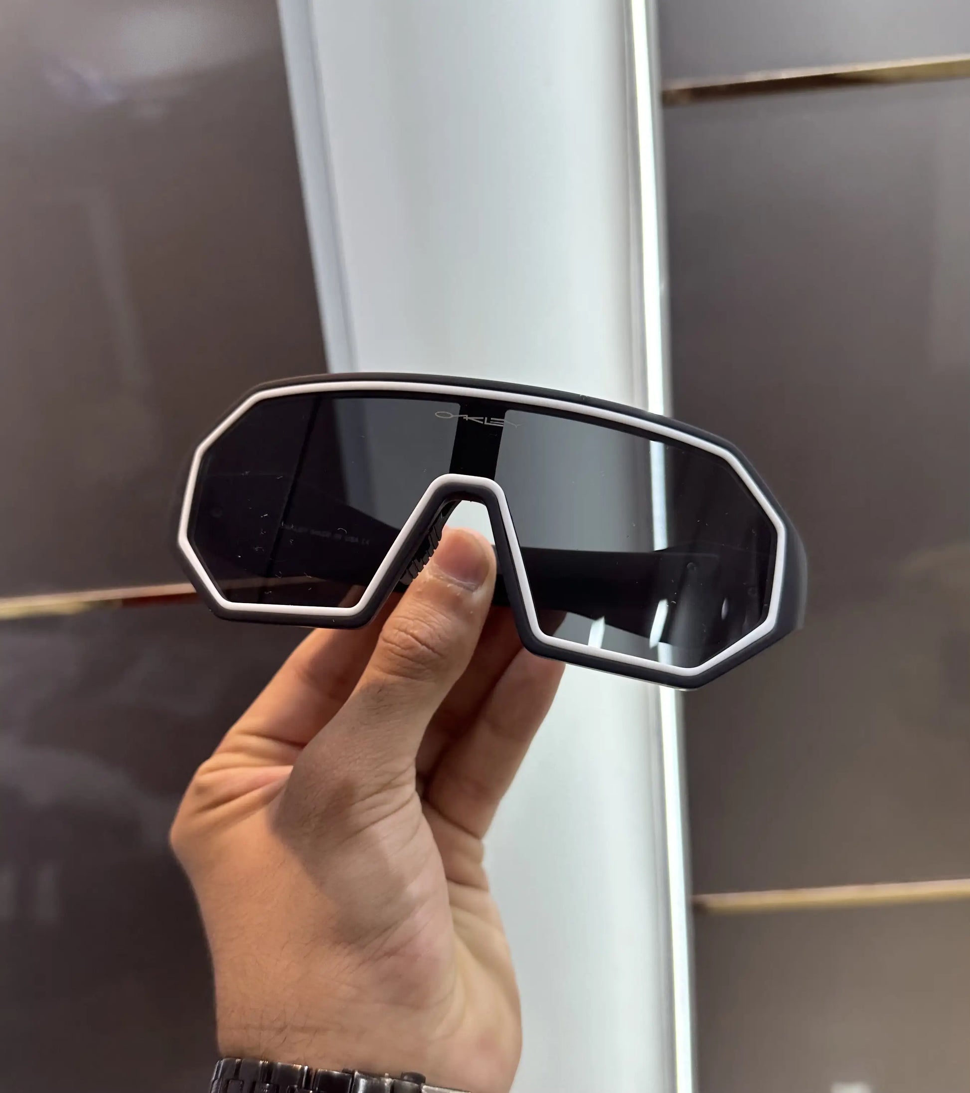Oakle y All Black Premium Shades 606
