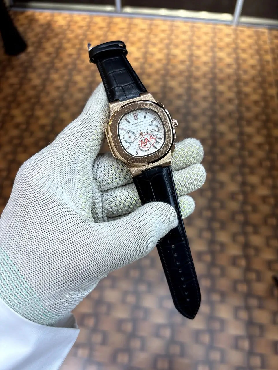 Patek phillpe Nautilus 5712R 001