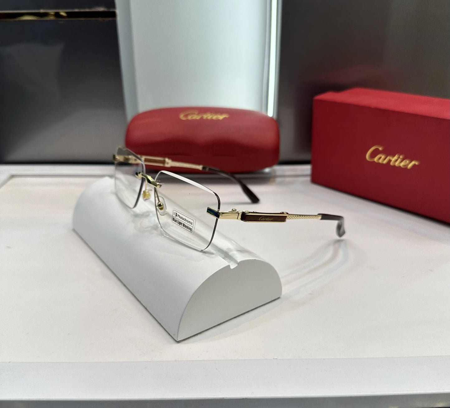 Cartie r Gold Photochromic Premium Glasses 017