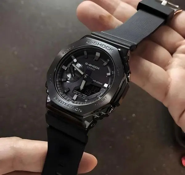 G shock GM2100