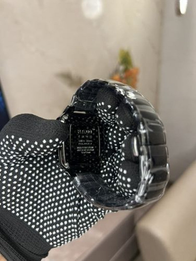 true square quartz undigital (green dial)