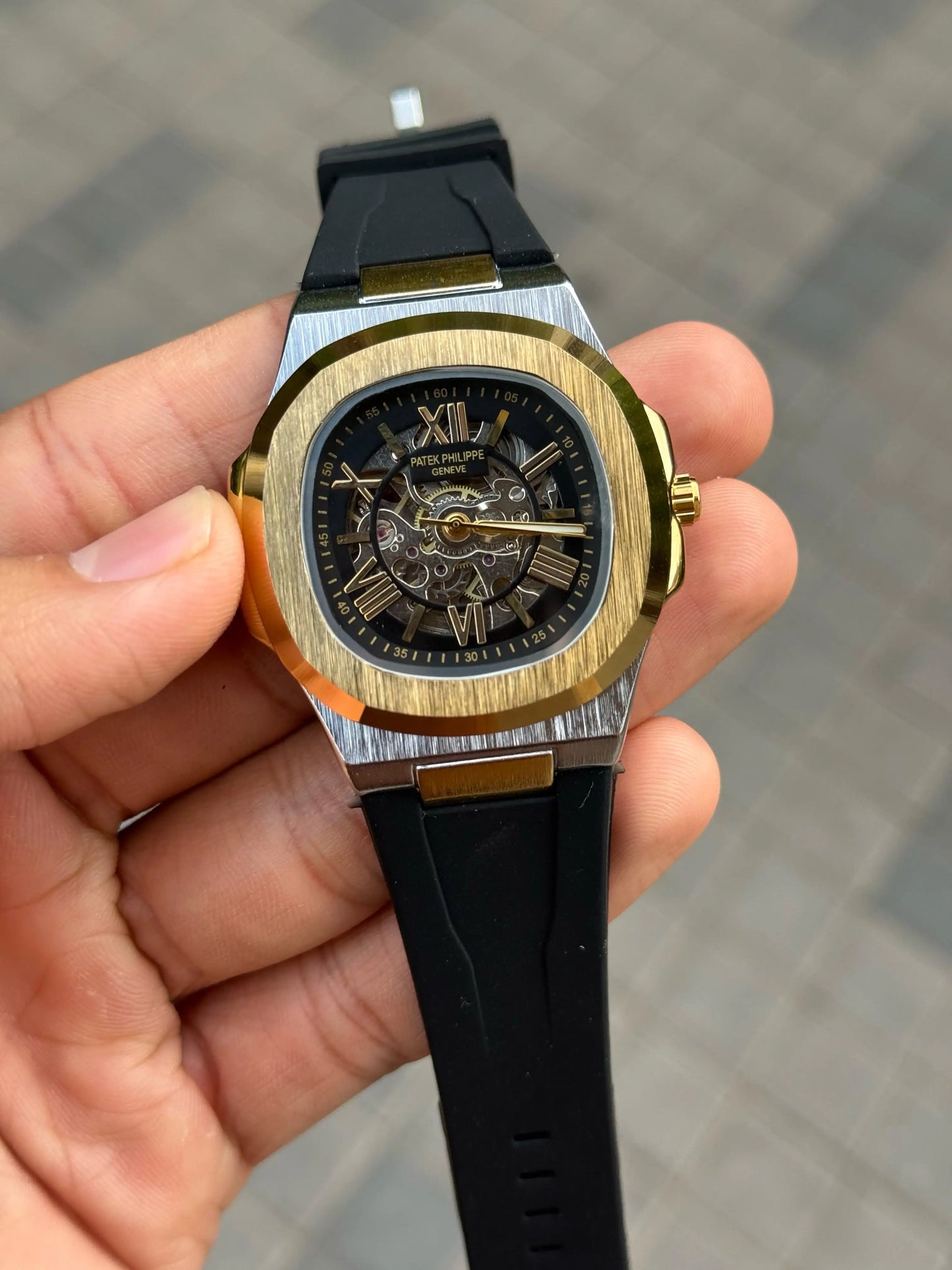 Patek Phillip e Nautilus Skeleton Silicone Gold Two Tone Black