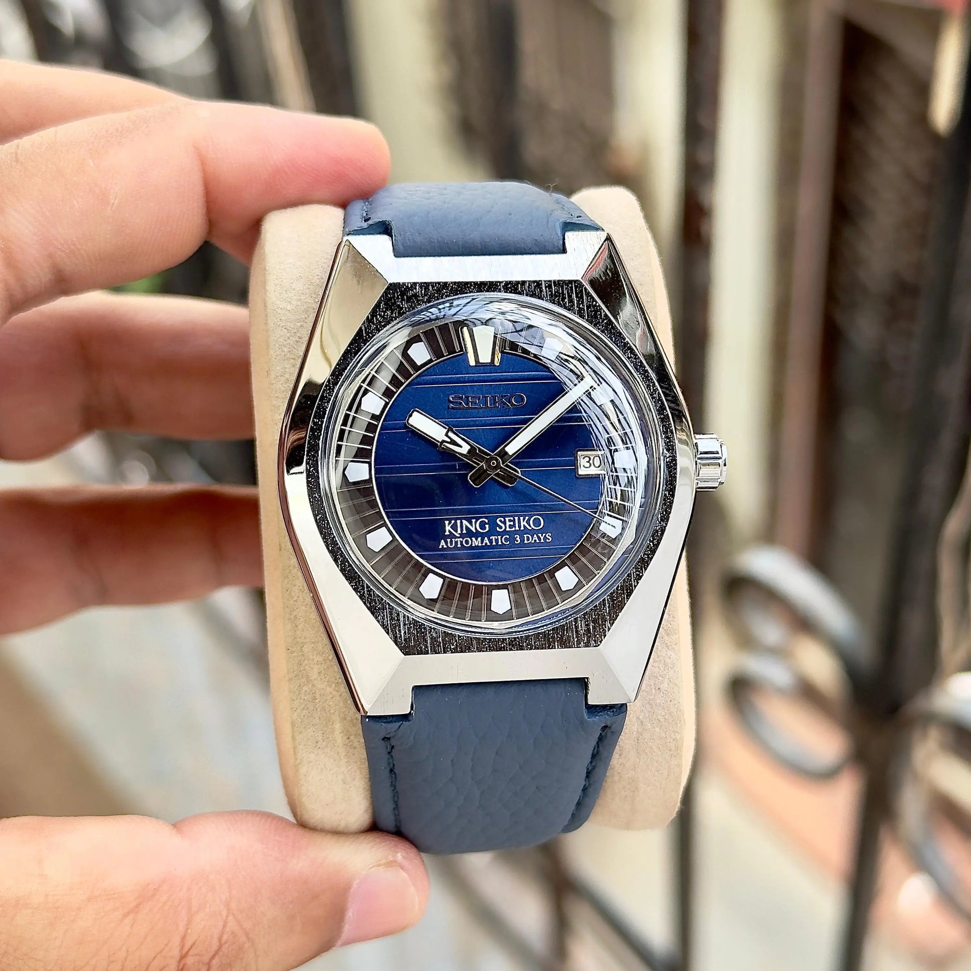 Seiko King Mens