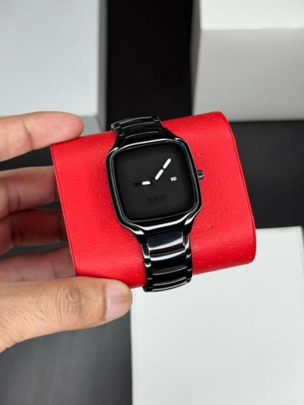 Rad_o True Square Watch