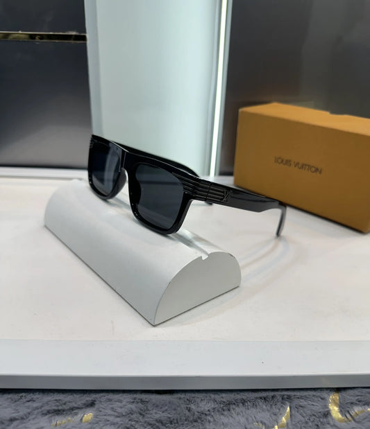 Louis Vuitto n All Black Premium Shades 2942