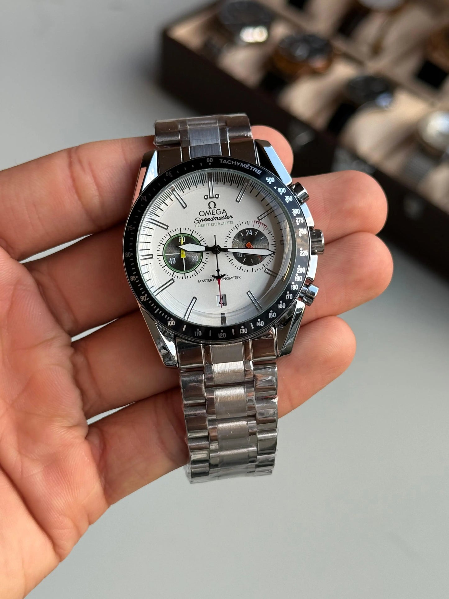 Omeg a Speedmaster Chronograph