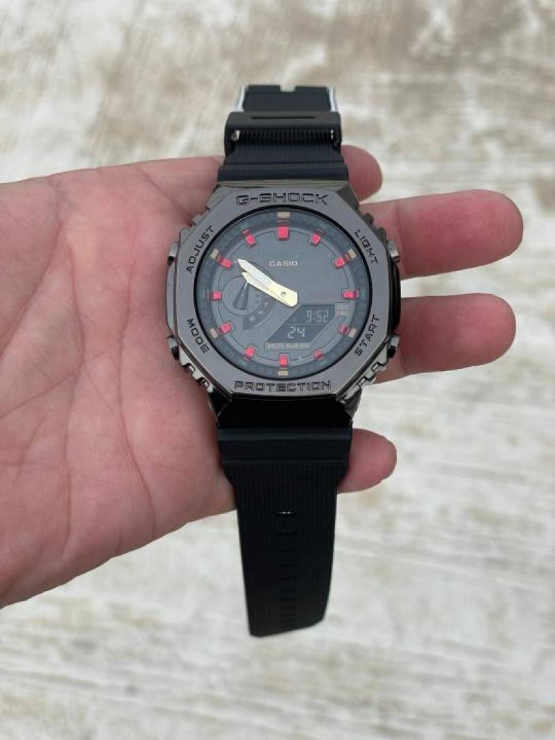 G shock GM2100