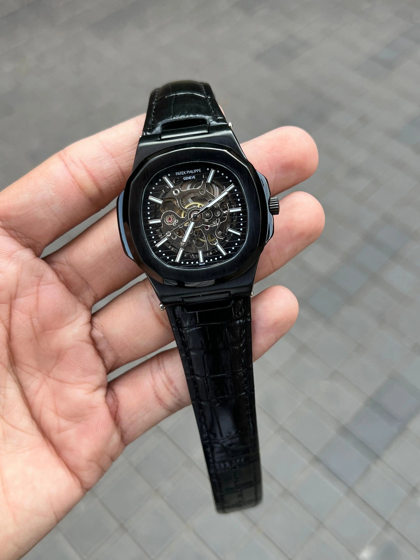 Pate k Phillipe Nautilus Leather Automatic ✓