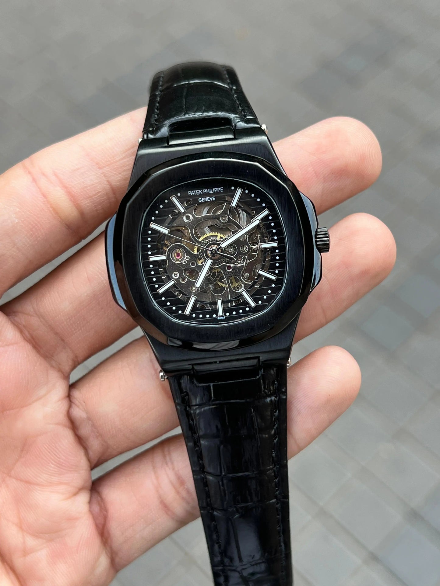 Pate k Phillipe Nautilus Leather Automatic ✓