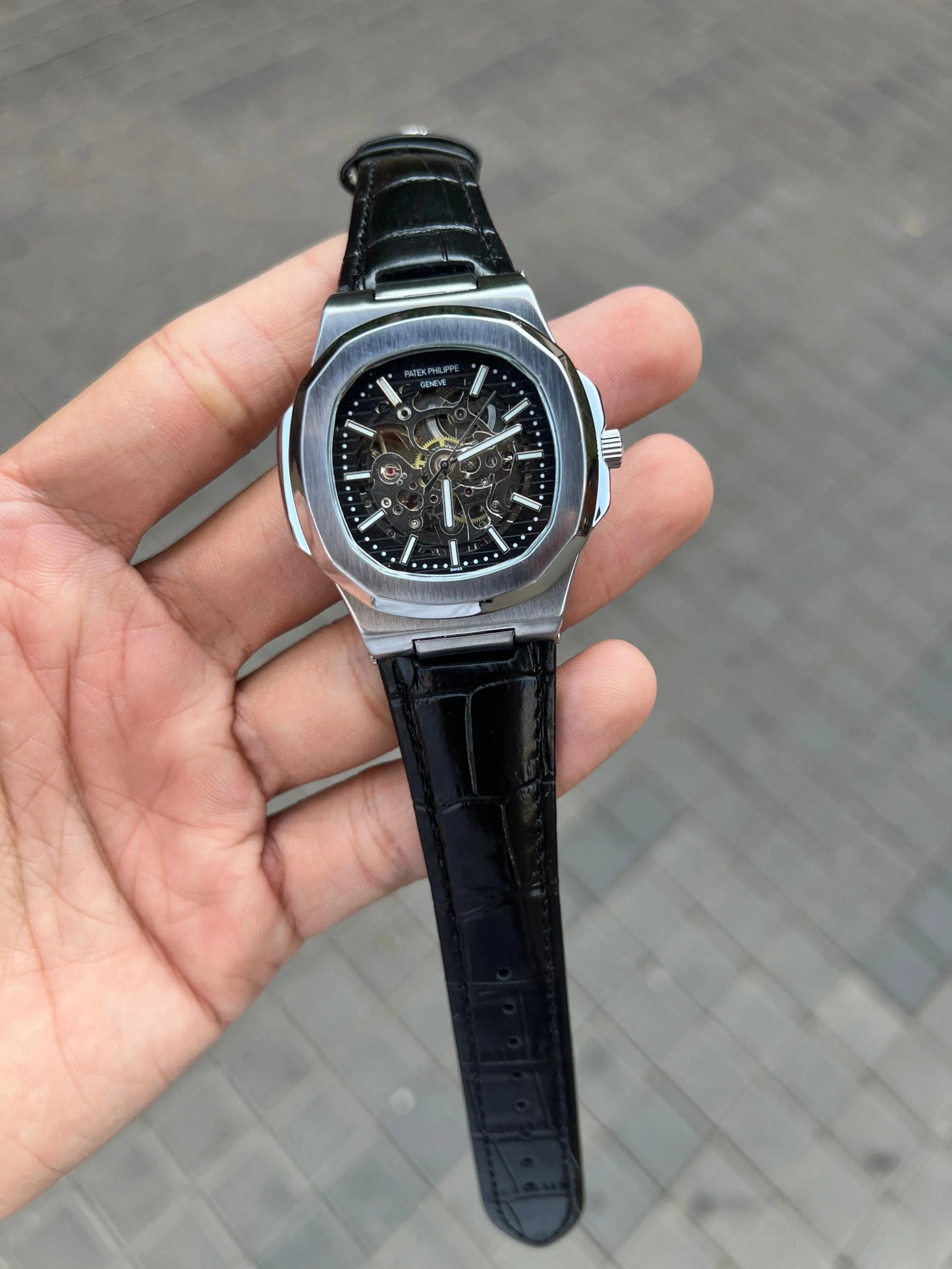 Pate k Phillipe Nautilus Leather Automatic ✓