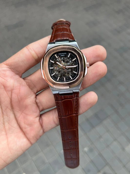 Pate k Phillipe Nautilus Leather Automatic ✓