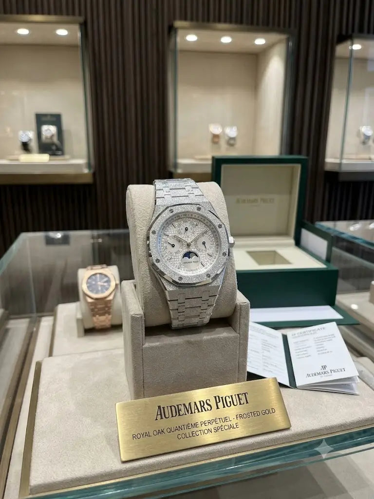 Audemars Piguet Royal Oak Silver White Chronograph Working 047