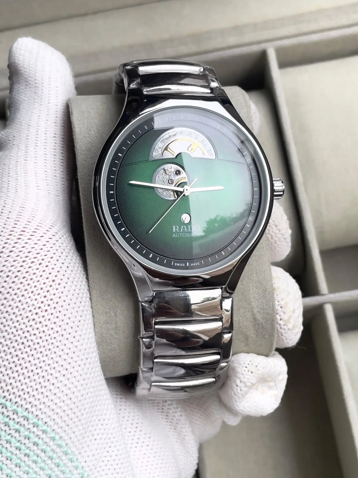 Rad-o jubile swiss movement