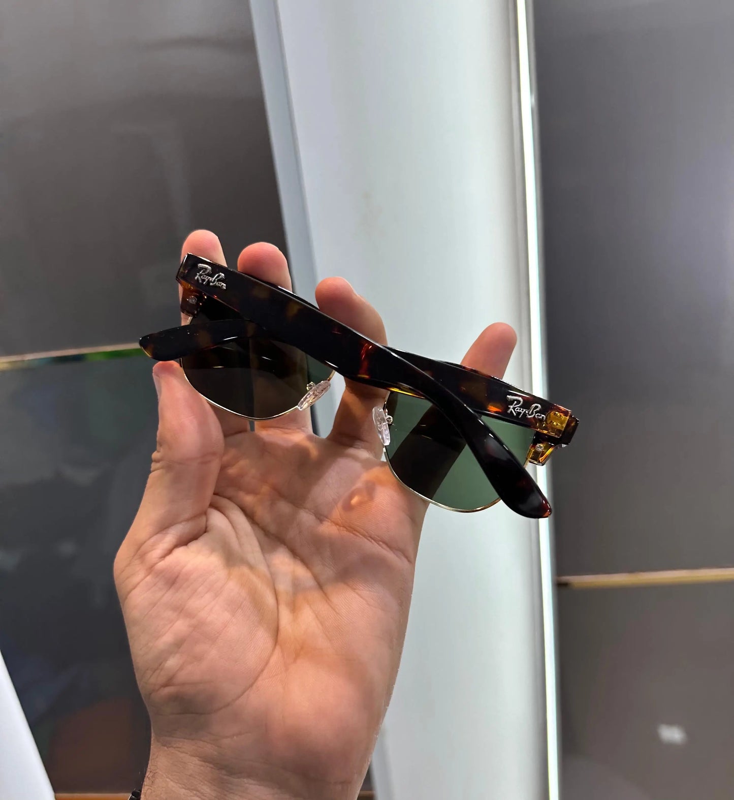 RayBan Tiger Green Premium Shades 504