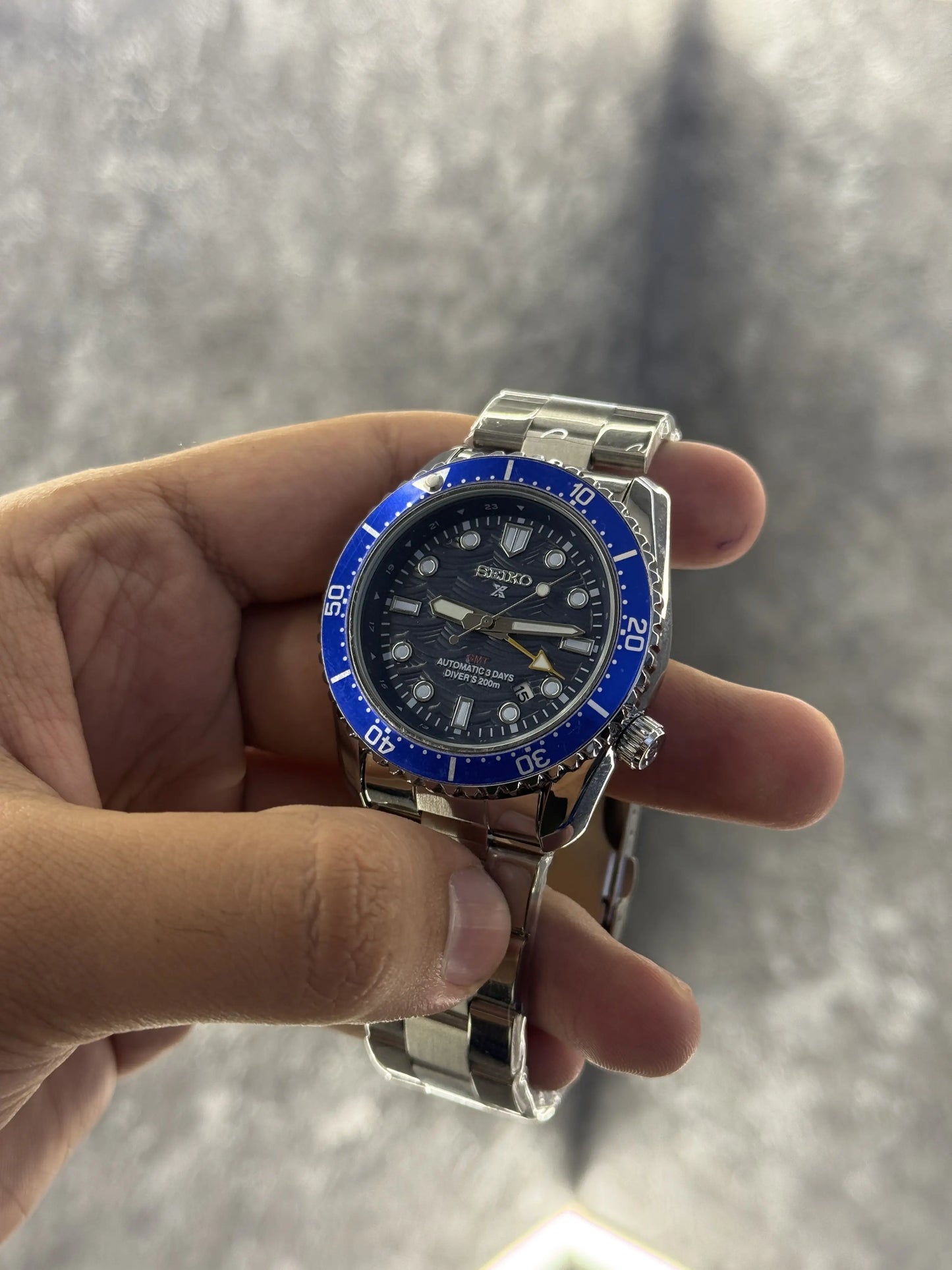 Seiko Prospex Gmt divers ocean wave Blue 067
