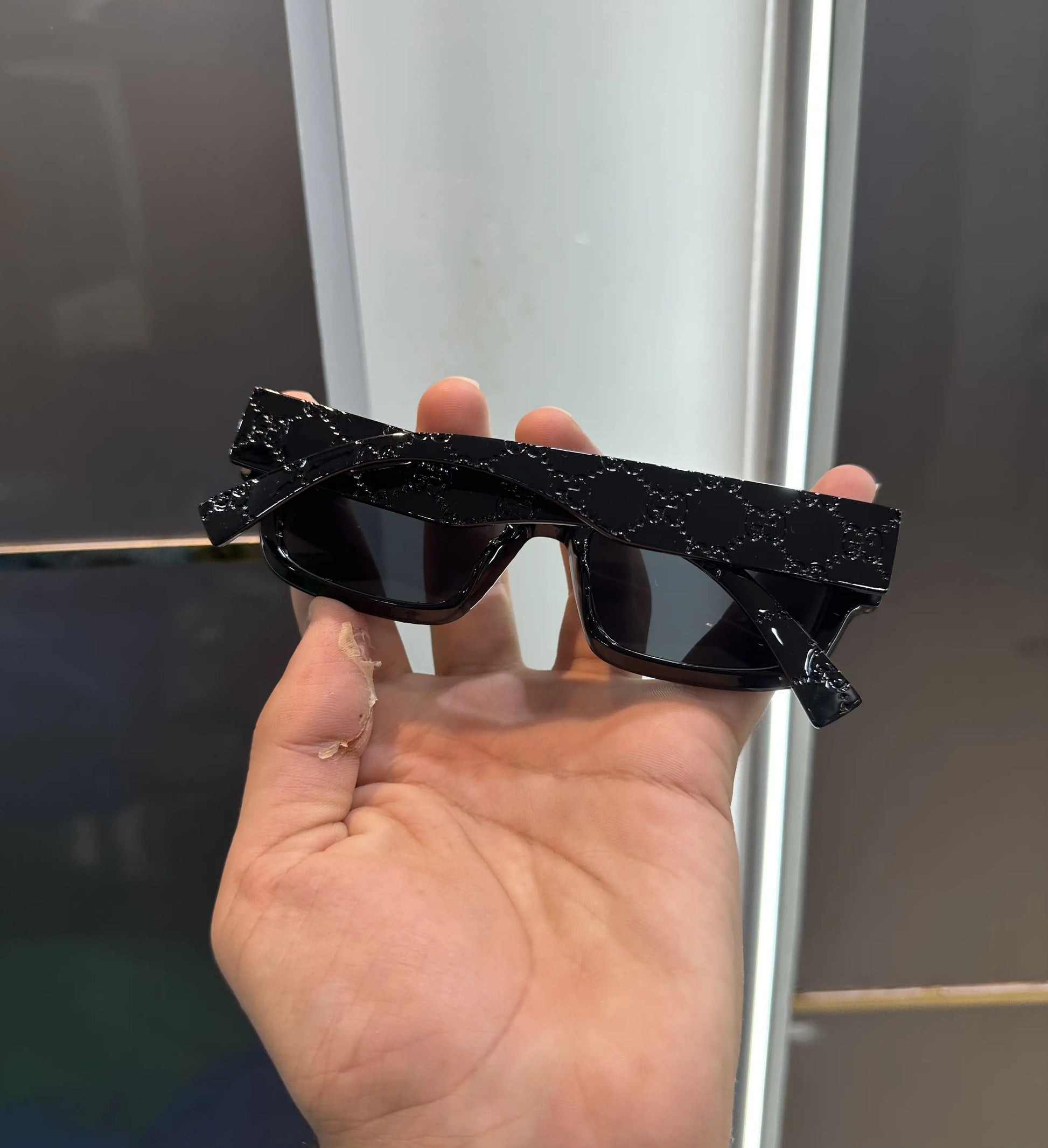Gucc i Monogram All Black Premium Shades 2937