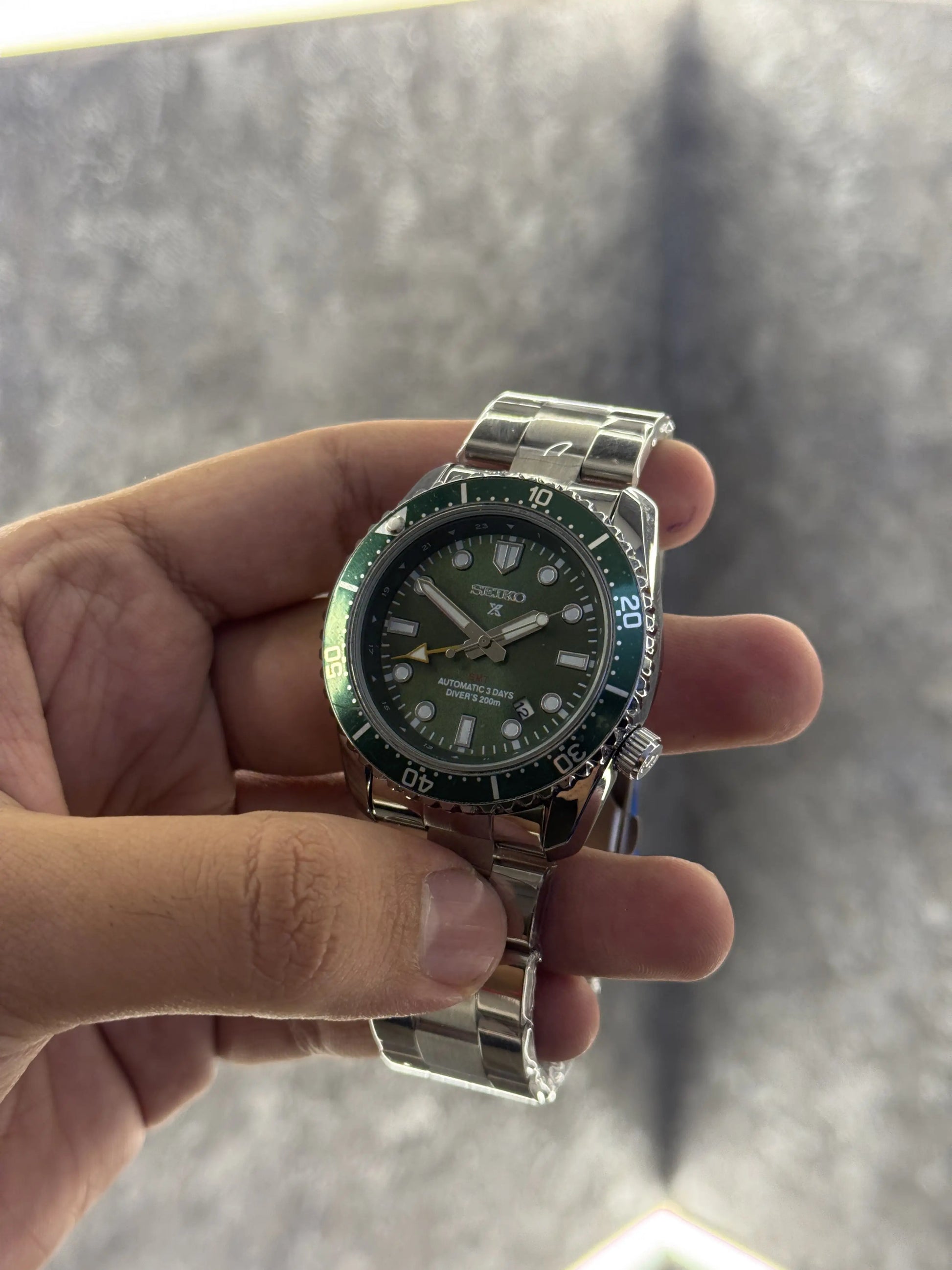 Seiko Prospex GMT Divers Dark Green 076