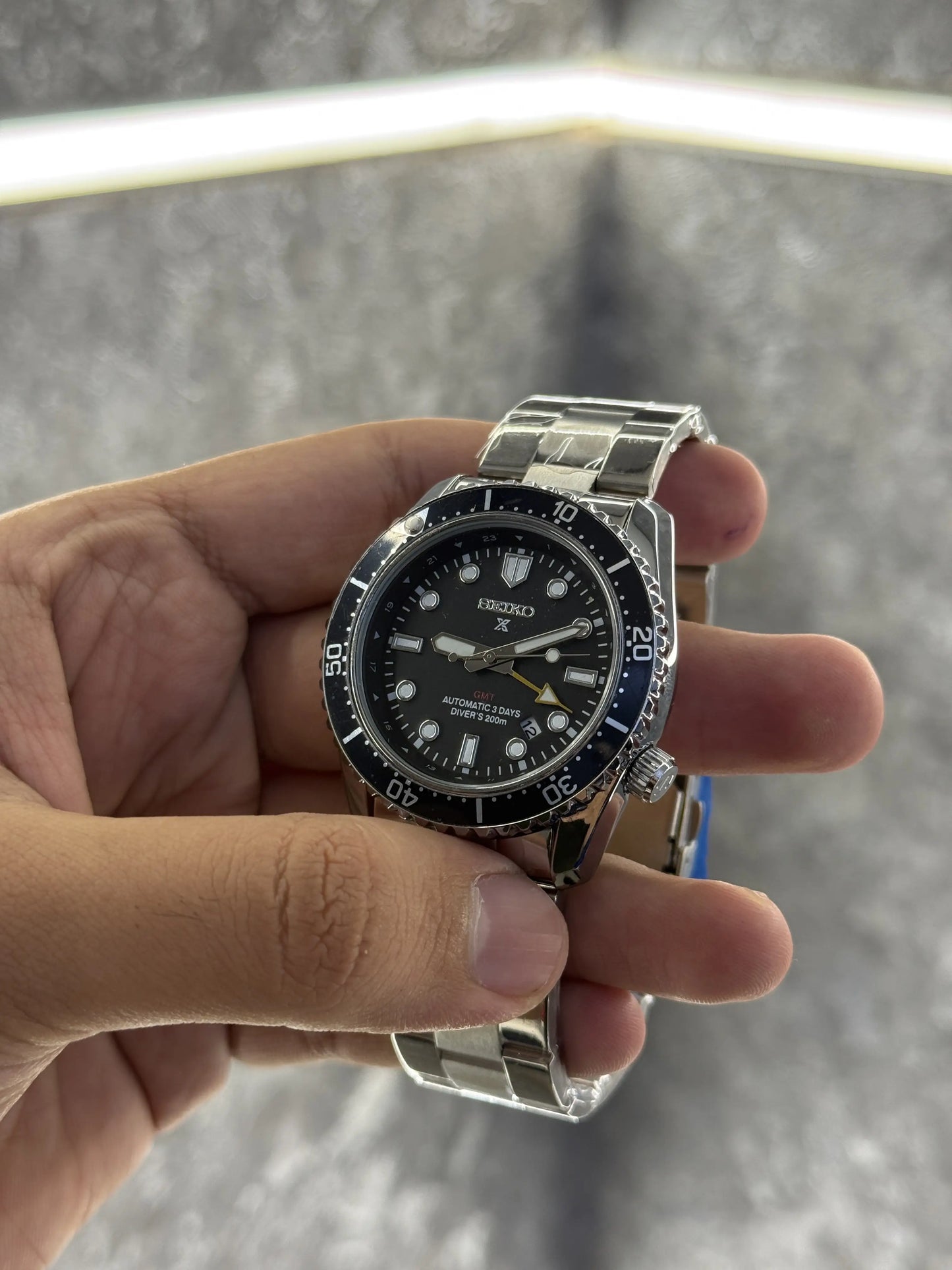 Seiko Prospex GMT Dark Depths 069